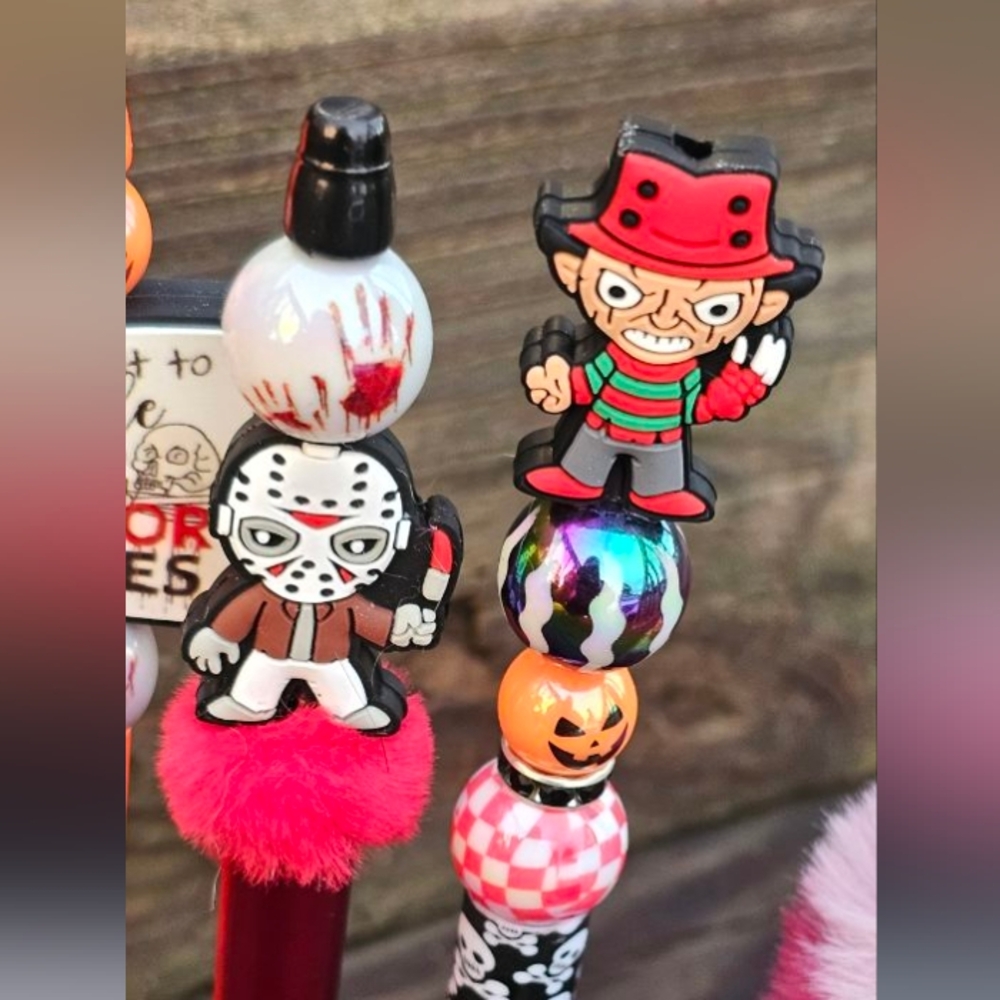 HALLOWEEN HORROR COLLECTION NEW BEADABLE PENS (1) WITH REFILL - Picture 4 of 7